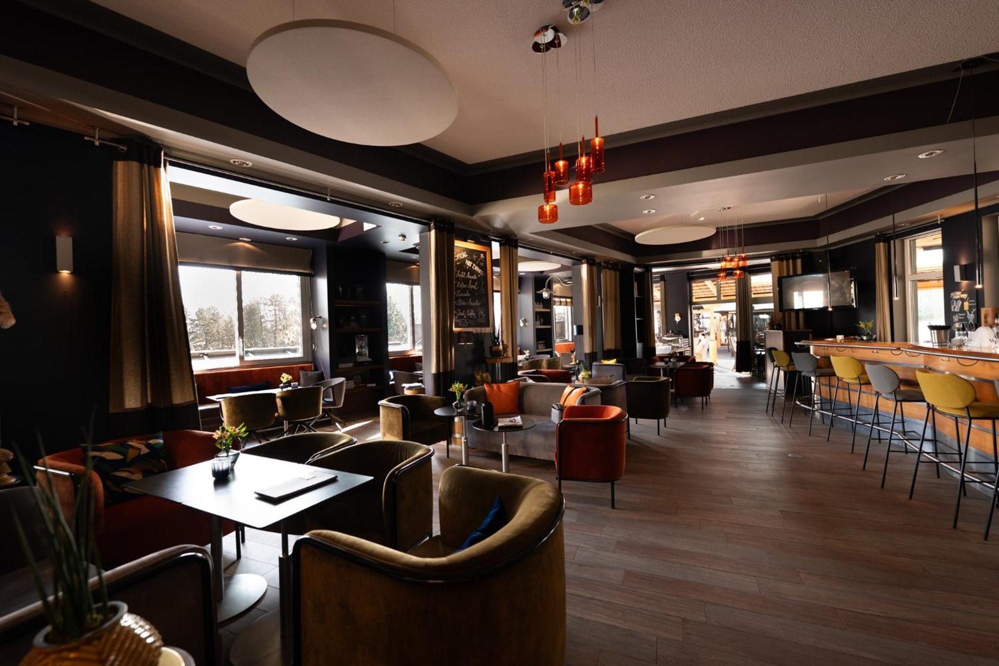 Seehotel Niedernberg - Das Dorf Am See Екстер'єр фото